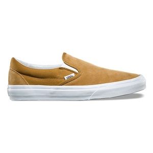 Vans Slip On Sneakers in Suede